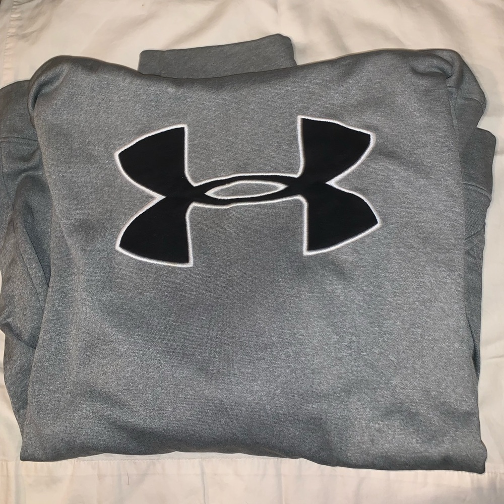 Under Armour sweatshirt